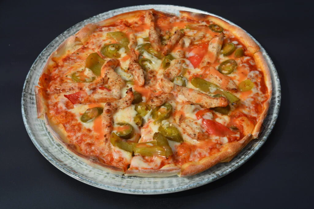 ACILI TAVUKLU PİZZA